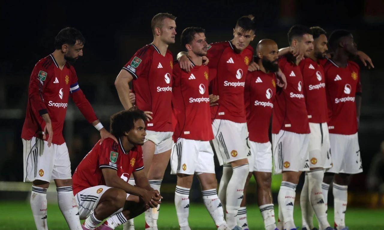 关于转会期突围战来临,曼联围绕德国杯强势反弹,更衣室稳定,心理建设被强调的信息 关于转会期突围战来临,曼联围绕德国杯强势反弹,更衣室稳定,心理建设被强调的信息