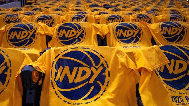 关于克里夫兰骑士迎NBA总决赛关键赛；清晨刷新队史纪录；球迷炸锅；年轻球员得到机会的信息