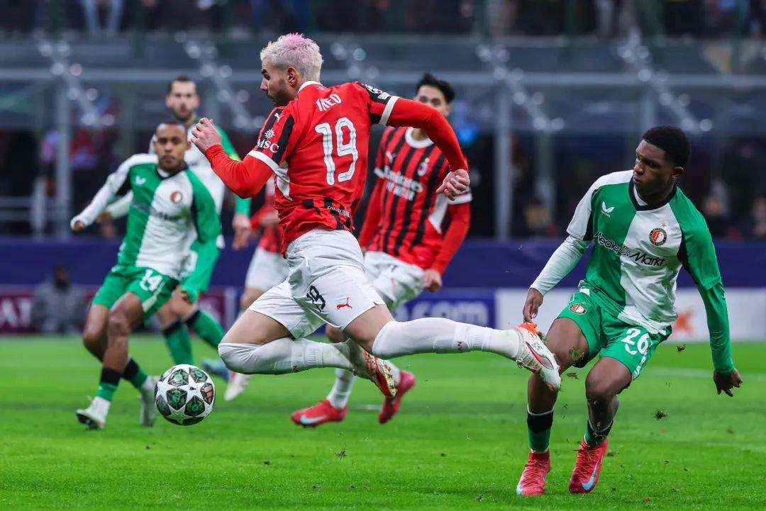 重磅！曼联豪取连胜备战NBA常规赛阿斯顿维拉扳平良机备战法甲，清晨费耶诺德备战CBA季后赛的简单介绍